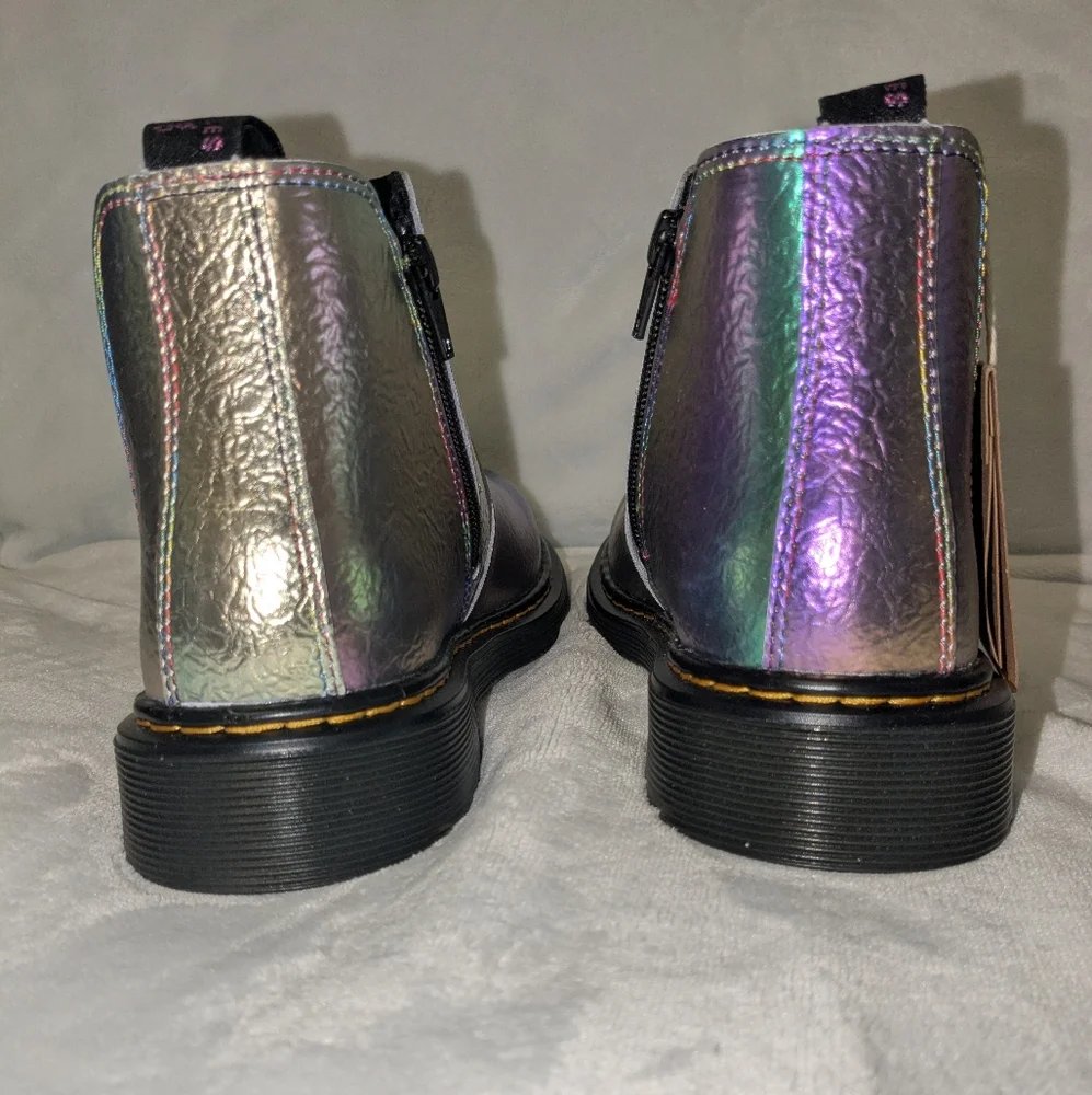 Dr. Martens Rainbow Iridescent Chelsea Boots Women's Size 6 - Picture 6 of 7
